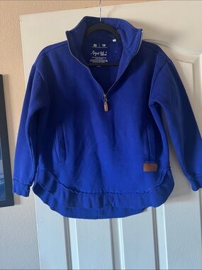 Aqua Bleu Women’s Blue Half-Zip Pullover Sweatshirt with ruffled edging. Size XS